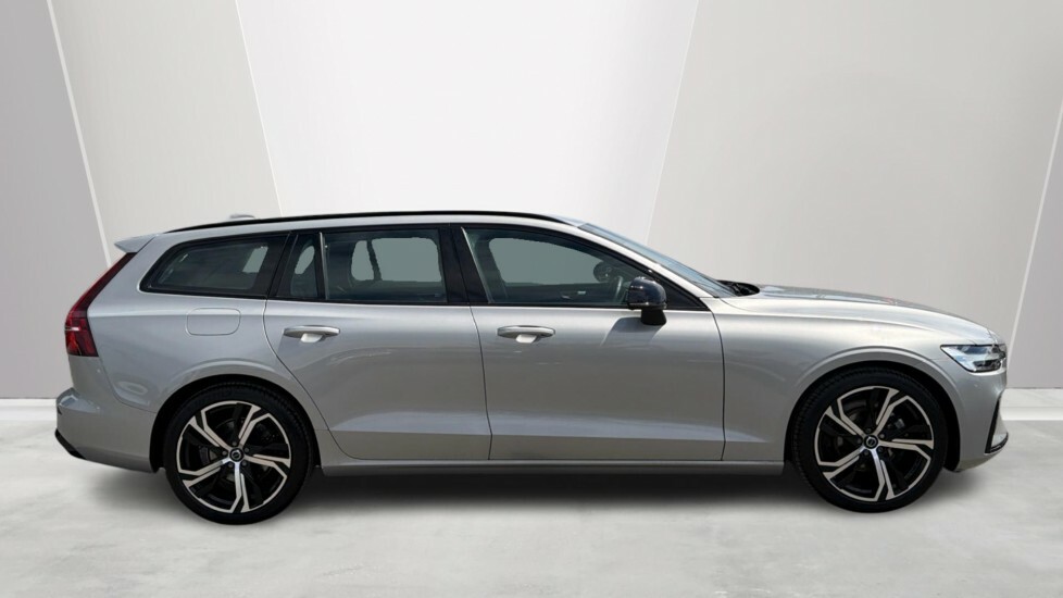Volvo V60 Plus, B4 Mild Hybrid, Dark RF74AHX Silver #3