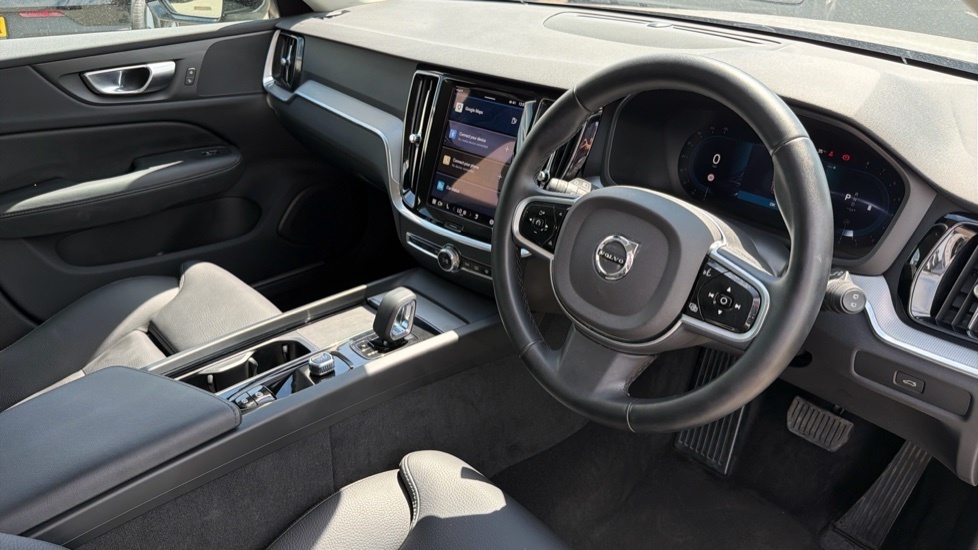 Volvo V60 Plus, B4 Mild Hybrid, Dark RF74AHX Silver #4