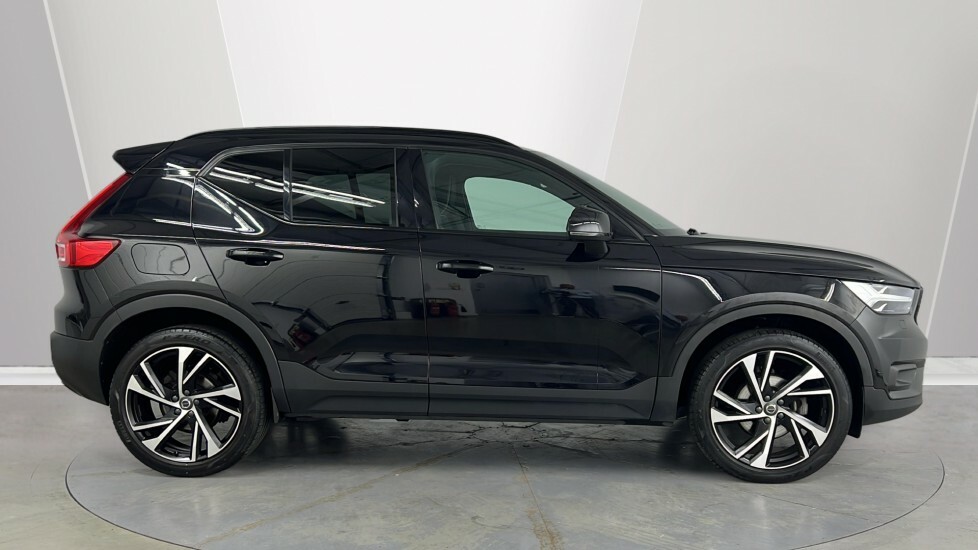 Volvo XC40 R-design Pro, T3 VK22KVL Black #3