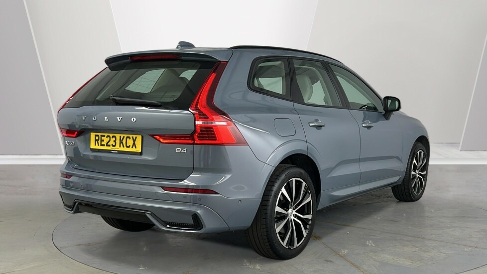 Volvo XC60 Plus, B4 Mild Hybrid, Dark RE23KCX Grey #2