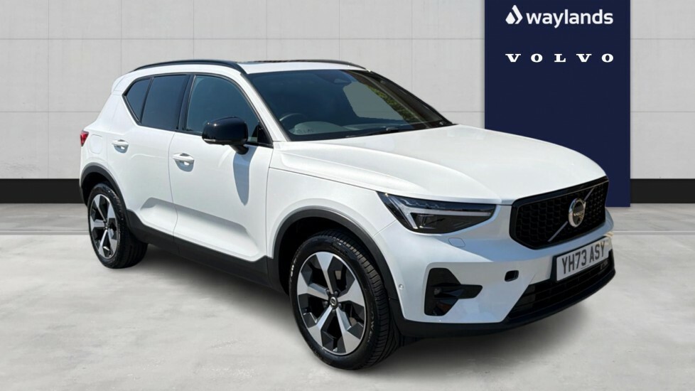 Volvo XC40 Ultimate, B3 Mild Hybrid, Dark White