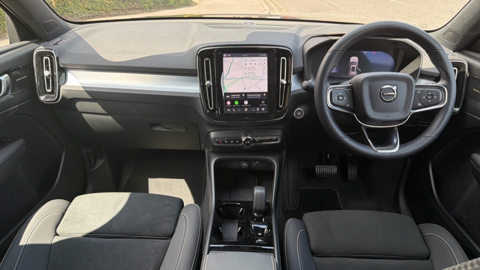 Volvo XC40 Black Edition Ultra, B3 Mild Hybrid, RV26PXM Black #5