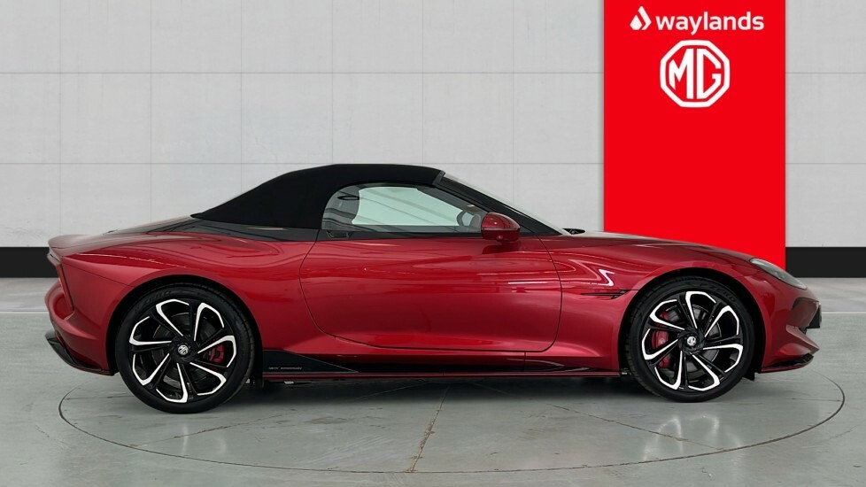 MG Cyberster 375Kw Gt Dual Motor 77 Kwh Awd Red #4