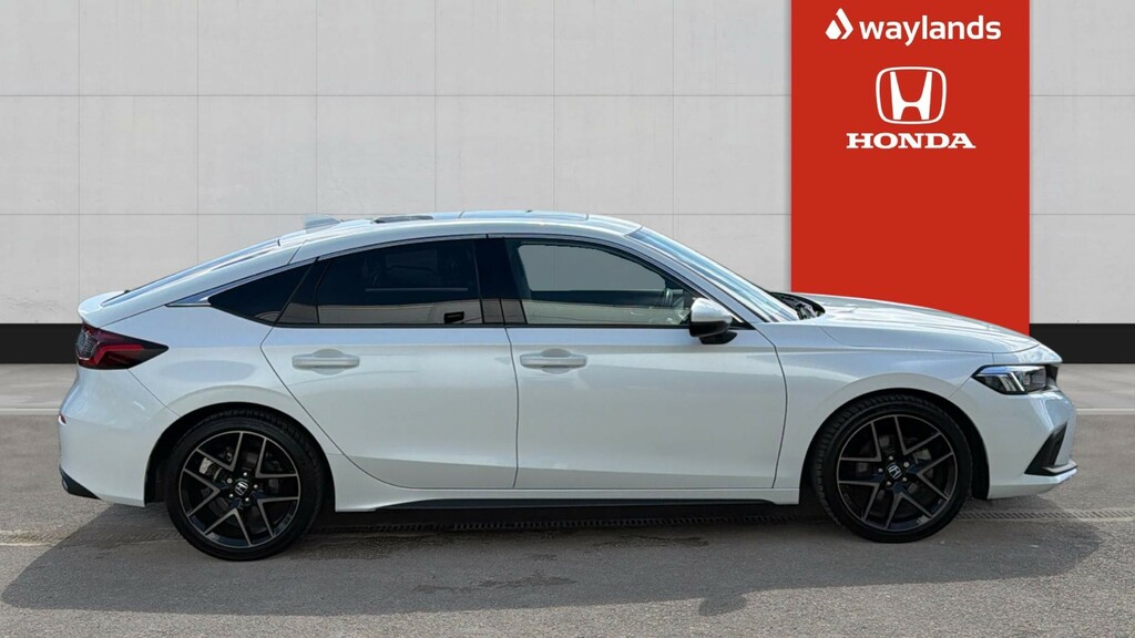 Honda Civic Honda Civic 2.0 Ehev Advance Cvt Hatchback PK24XCB White #5