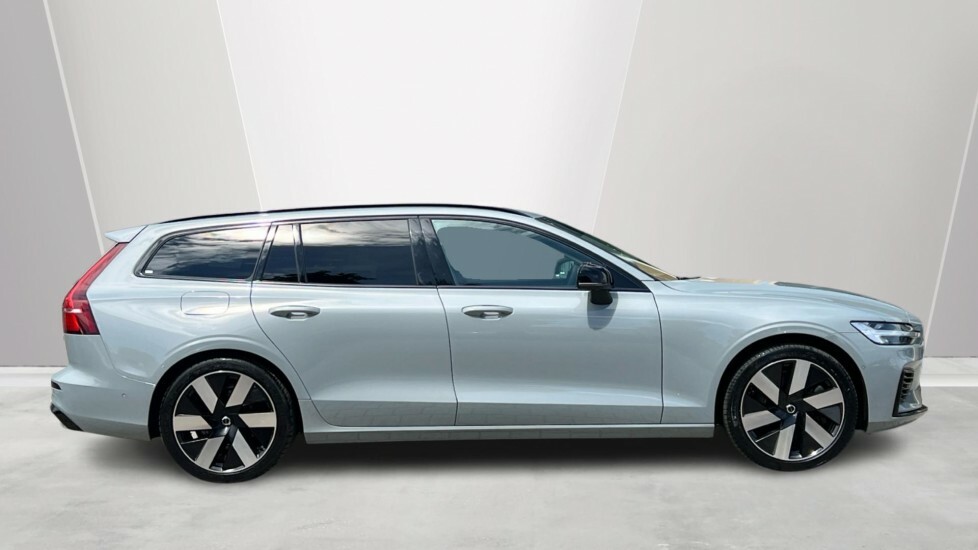 Volvo V60 Ultra T8 Phev Awd LG25MZA Grey #3