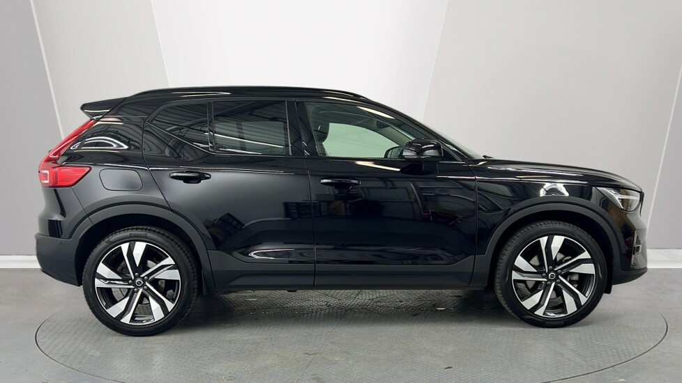 Volvo XC40 B4 Ultra, Mild Hybrid, Darkpanroof, Harma WF75DYB Black #3
