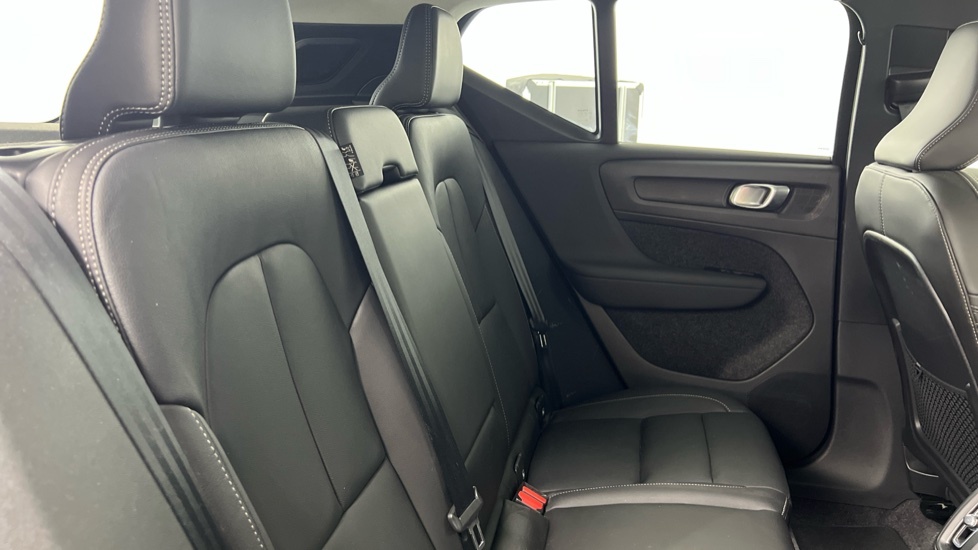 Volvo XC40 B4 Ultra, Mild Hybrid, Bright21 Alloys, WD75DTX Black #6
