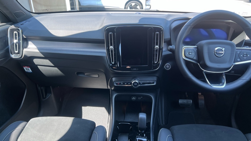 Volvo XC40 Plus Dark RF25HDD Blue #5