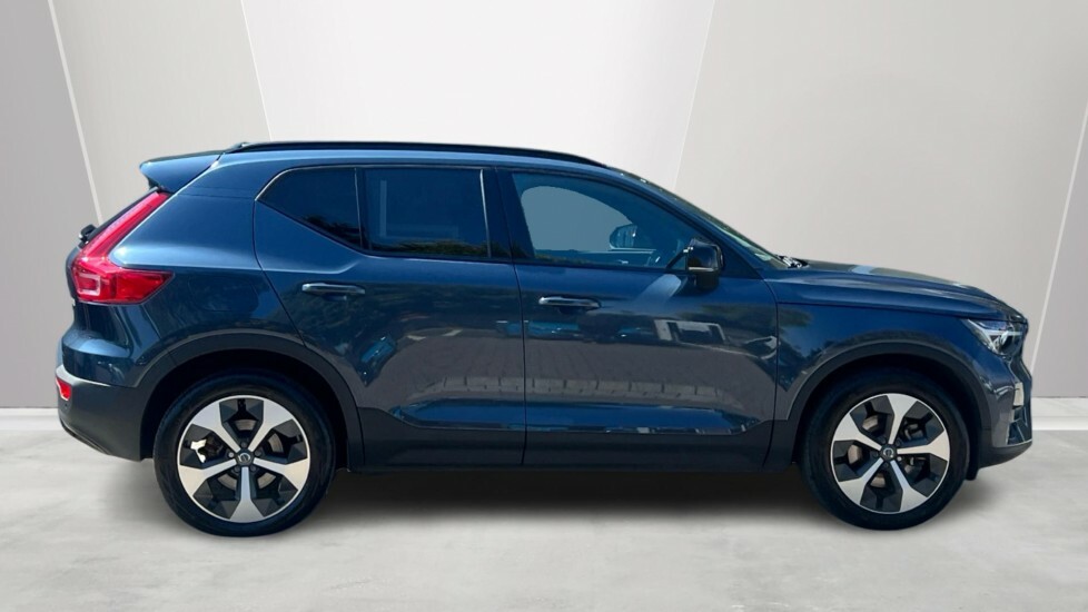 Volvo XC40 Plus Dark RF25HDD Blue #3