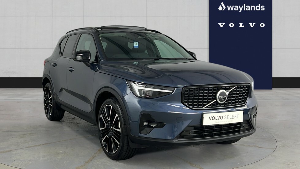 Volvo XC40 Ultra, B4 Mild Hybrid, Dark Blue