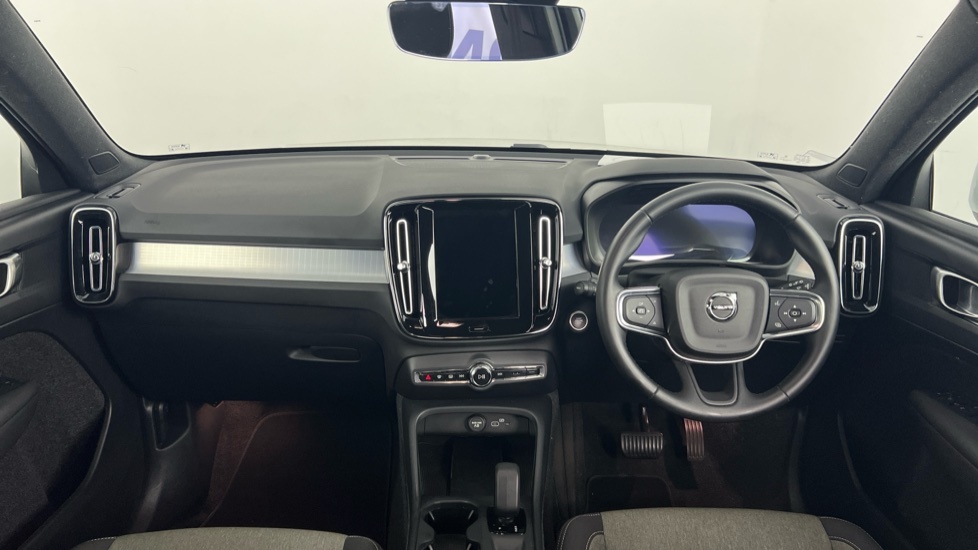 Volvo XC40 Core, B3 Mild Hybrid, WR74LHZ White #5