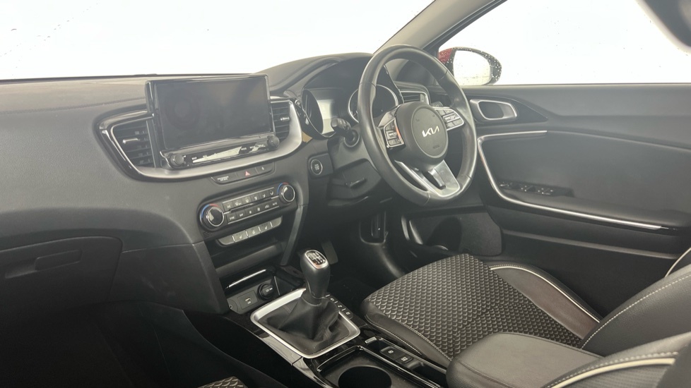 Kia Xceed 1.5T Gdi Isg 3 FD73WUJ Red #3