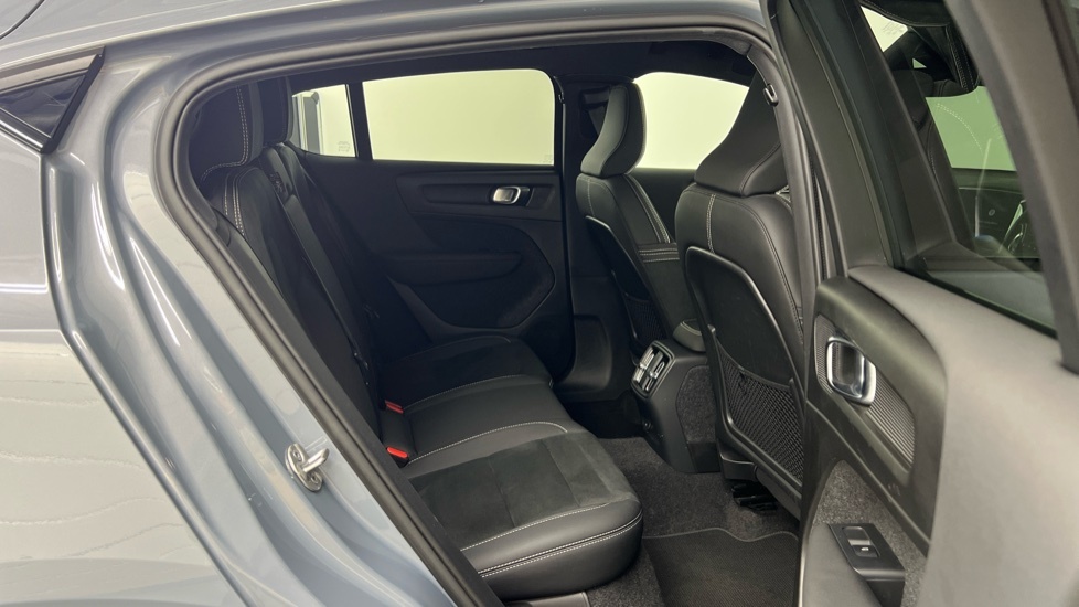Volvo C40 Recharge Core, Single Motor, Grey #6