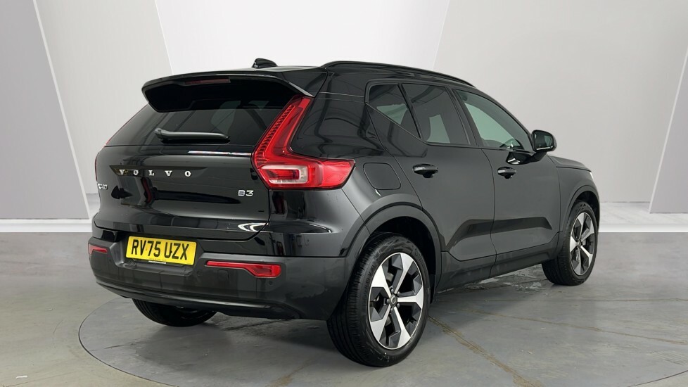 Volvo XC40 Plus, B3 Mild Hybrid, Dark RV75UZX Black #2