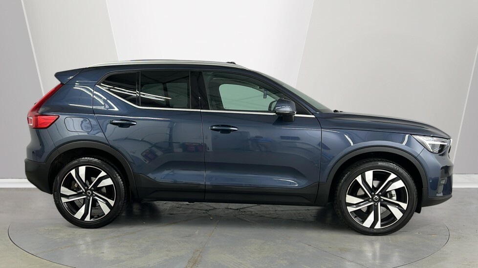 Volvo XC40 Ultra, B4 Mild Hybrid, Bright RO75LXW Blue #3