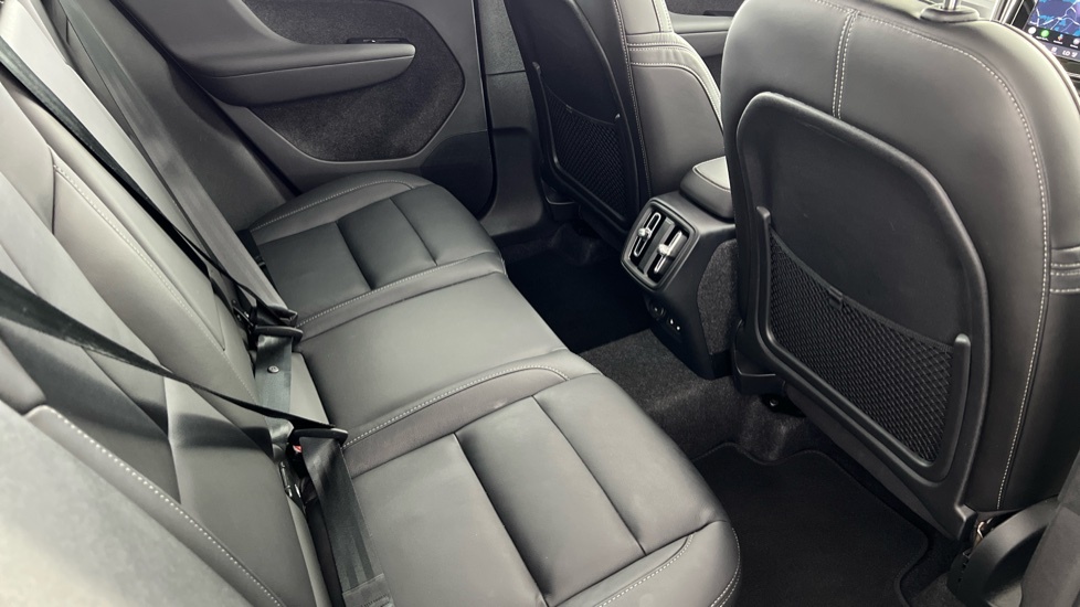 Volvo XC40 Ultra, B4 Mild Hybrid, Bright RV75PZR Grey #6