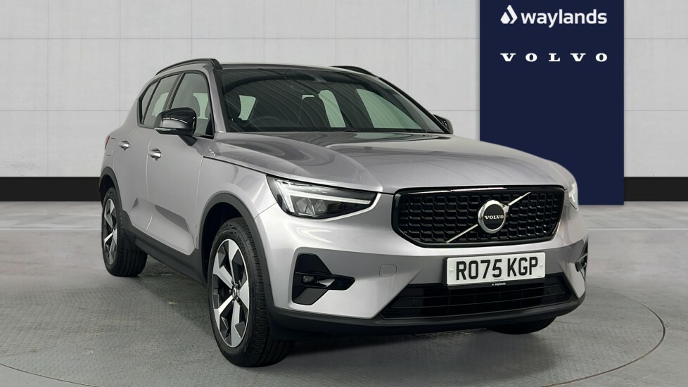 Volvo XC40 B3 Plus, Mild Hybrid, Dark Silver
