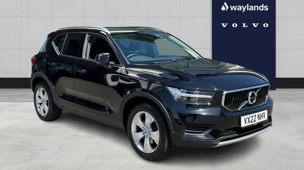 Volvo XC40 Momentum, T3 VX22NHV Black
