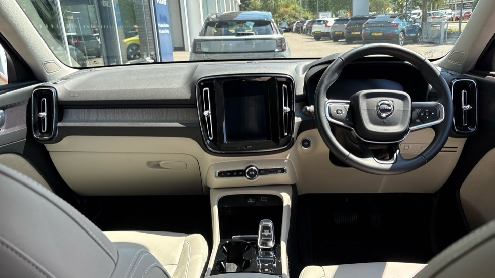 Volvo XC40 T4 Awd Inscription WR19JKK Blue #5