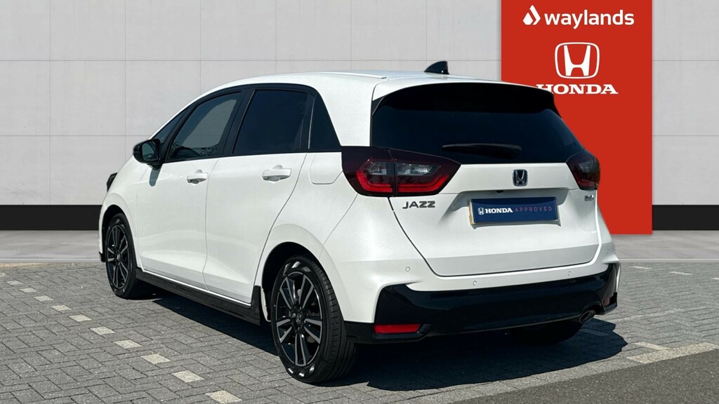Honda Jazz Honda Jazz 1.5 I-mmd Hybrid Advance Sport Ecvt RJ25TGF White #3