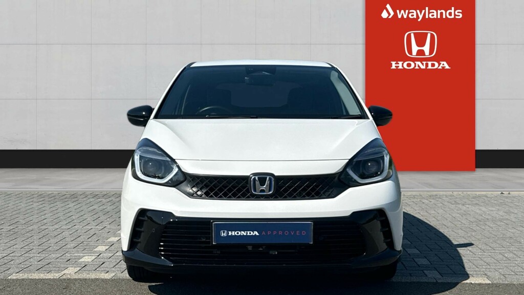 Honda Jazz Honda Jazz 1.5 I-mmd Hybrid Advance Sport Ecvt RJ25TGF White #6