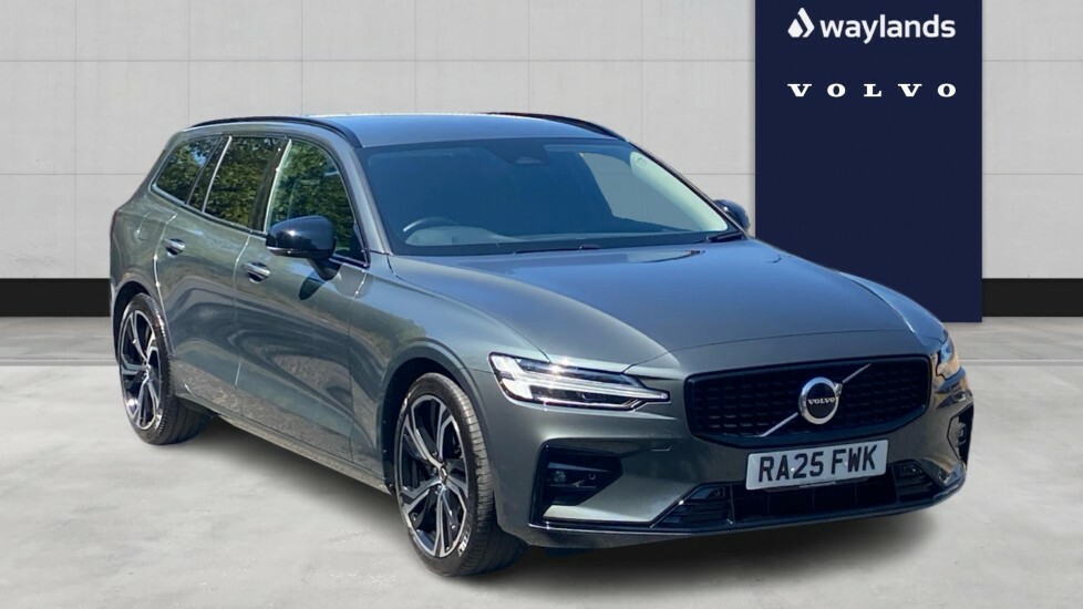 Volvo V60 Plus, B4 Mild Hybrid, Dark