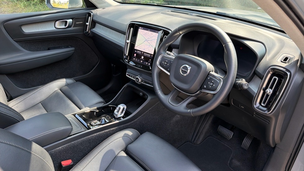 Volvo XC40 Ultra, B4 Mild Hybrid, Bright RF25WOR Grey #4