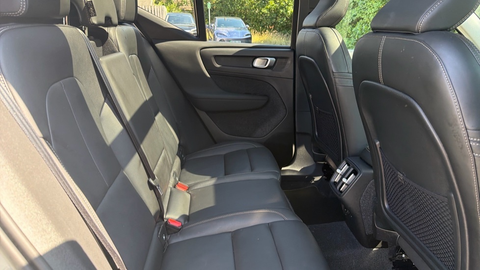 Volvo XC40 Ultra, B3 Mild Hybrid, Dark YM25EKX Grey #6