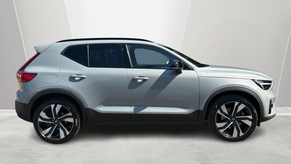 Volvo XC40 Ultra, B3 Mild Hybrid, Dark YM25EKX Grey #3