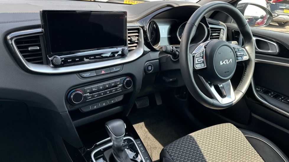 Kia Ceed 1.5T Gdi Isg 138 3 Dct LG25ONT Grey #3