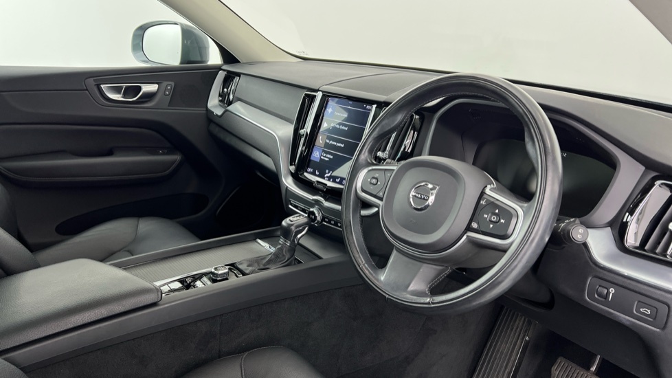 Volvo XC60 D4 Awd Momentum Pro Grey #4