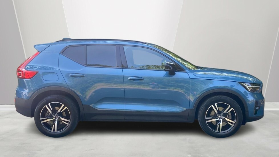Volvo XC40 Plus, B4 Mild Hybrid, Dark Blue #3