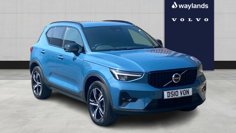 Volvo XC40 Plus, B4 Mild Hybrid, Dark Blue