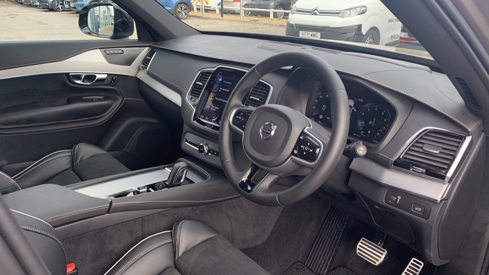 Volvo XC90 R-design Pro, B5 Awd Mild Hybrid, 7 Seats Grey #5