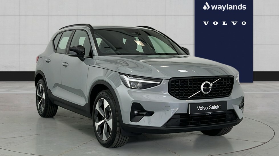 Volvo XC40 Plus, B3 Mild Hybrid, Dark Grey