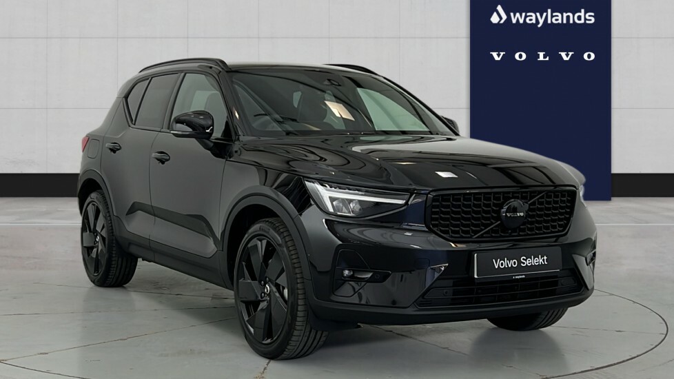 Volvo XC40 Black Edition Plus, B3 Mild Hybrid, Black