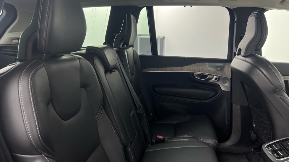 Volvo XC90 T8 Recharge Ultimate, Awd Plug-in Hybrid, LV73VLX Black #6