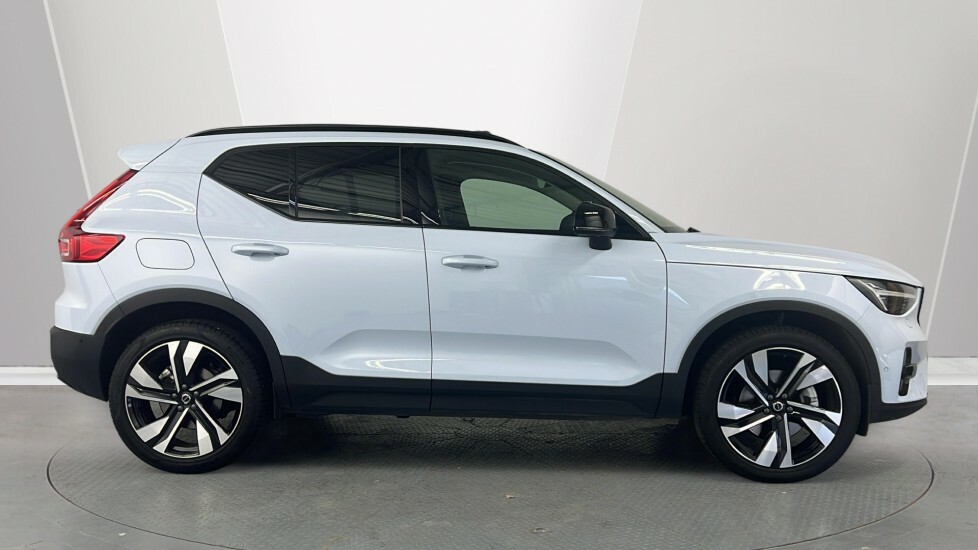 Volvo XC40 Ultra, B4 Mild Hybrid, Dark RV26NTC Blue #3