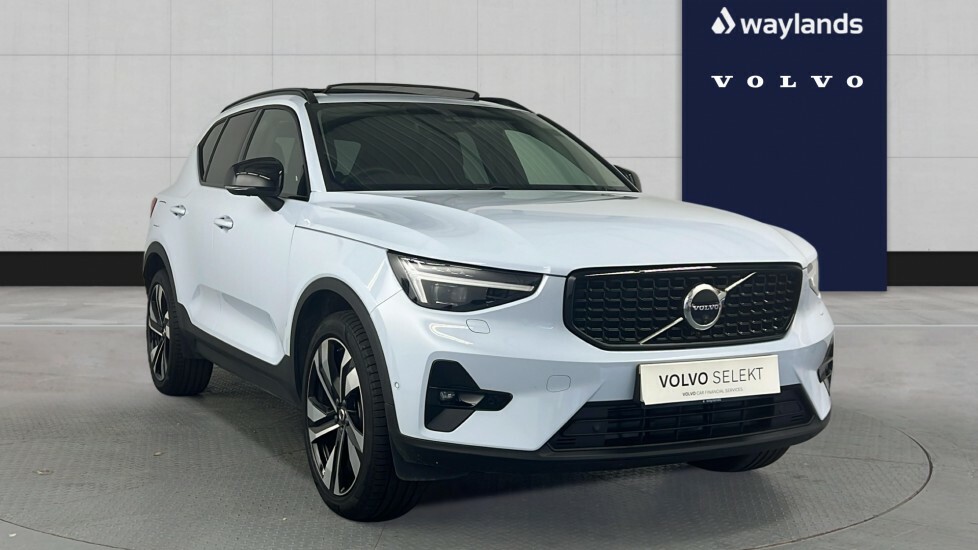 Volvo XC40 Ultra, B4 Mild Hybrid, Dark Blue