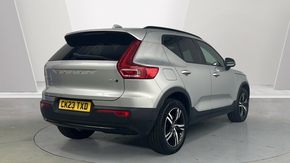 Volvo XC40 Plus, B4 Awd Mild Hybrid, Dark CK23TXD Silver #2