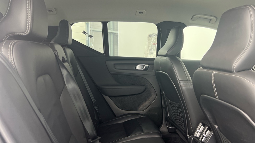 Volvo XC40 Plus, B4 Awd Mild Hybrid, Dark CK23TXD Silver #6