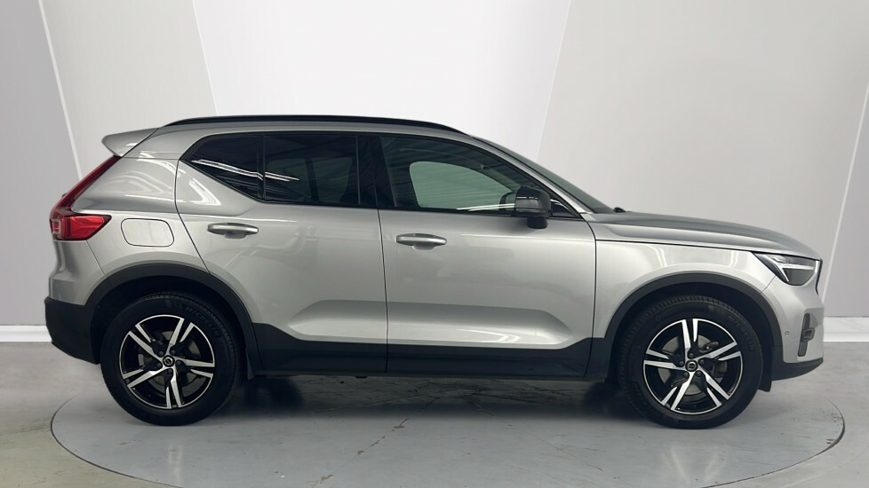 Volvo XC40 Plus, B4 Awd Mild Hybrid, Dark CK23TXD Silver #3