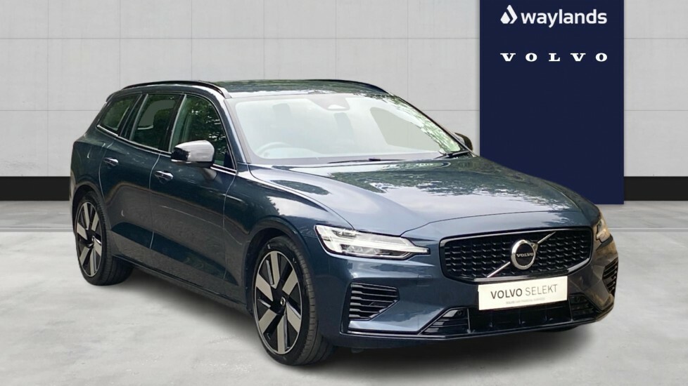 Volvo V60 Plus, T6 Awd Plug-in Hybrid, Dark Blue