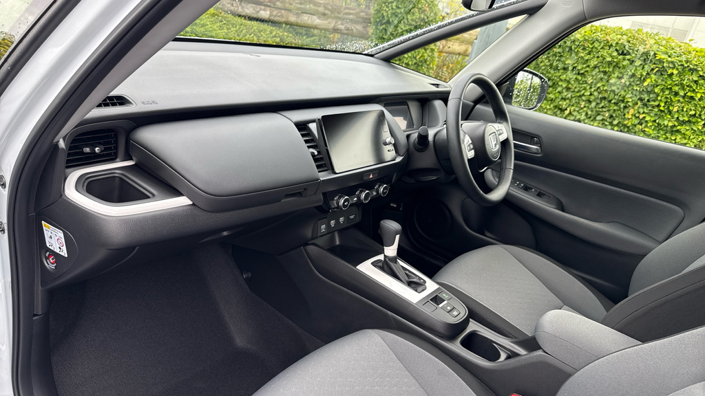 Honda Jazz Honda Jazz 1.5 I-mmd Hybrid Elegance Ecvt Hatc RJ25XGL White #2