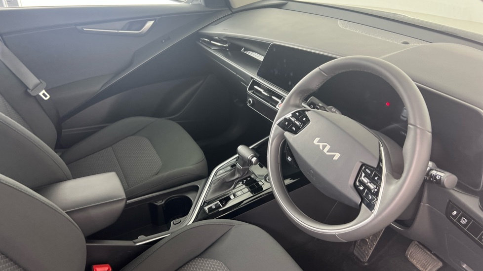 Kia Niro Kia Niro 1.6H Gdi 2 Suv Hybrid Dct Euro Red #34
