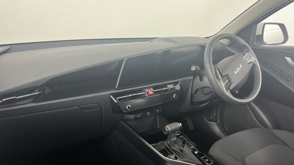 Kia Niro 1.6 Gdi 127 Hybrid 2 Nav Dct White #3