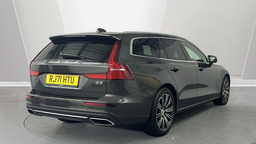 Volvo V60 B3 Inscription, Mild Hybridblond Heated Leather, Grey #2