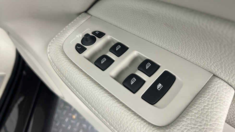 Volvo V60   #22