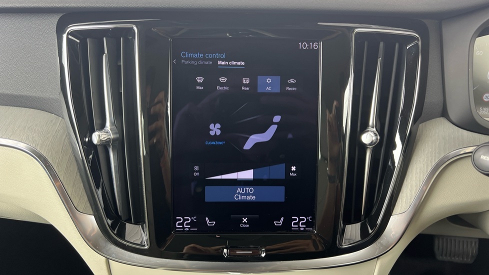 Volvo V60   #48