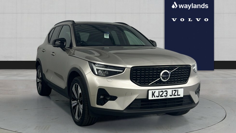 Volvo XC40 Recharge Ultimate, T5 Plug-in Hybrid, KJ23JZL Gold
